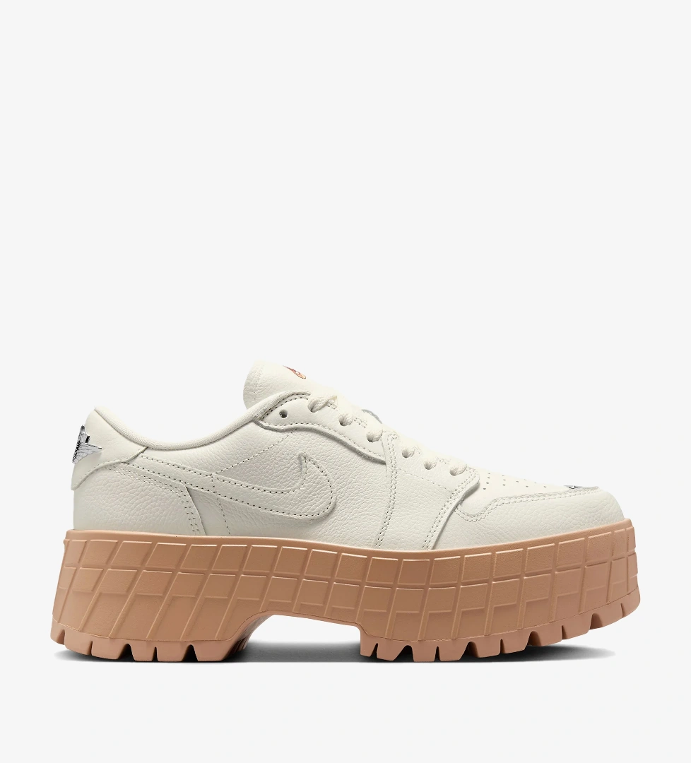 Jordan Jordan Air 1 Brooklyn Low Kadın Krem Rengi Spor Ayakkabı FashFed'de! Krem - 1. görsel