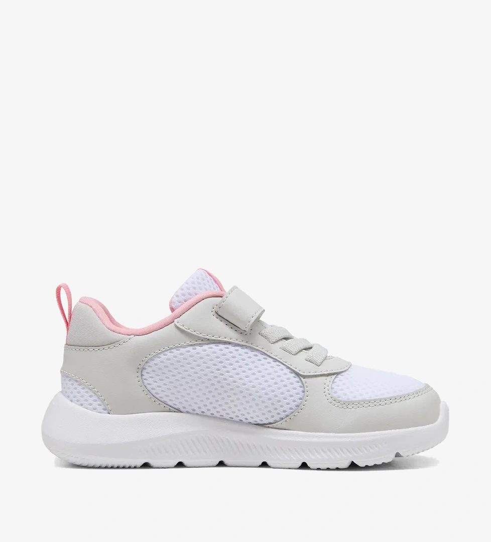 Puma Puma Fun Racer 2.0 Çocuk Beyaz Spor Ayakkabı model görseli
