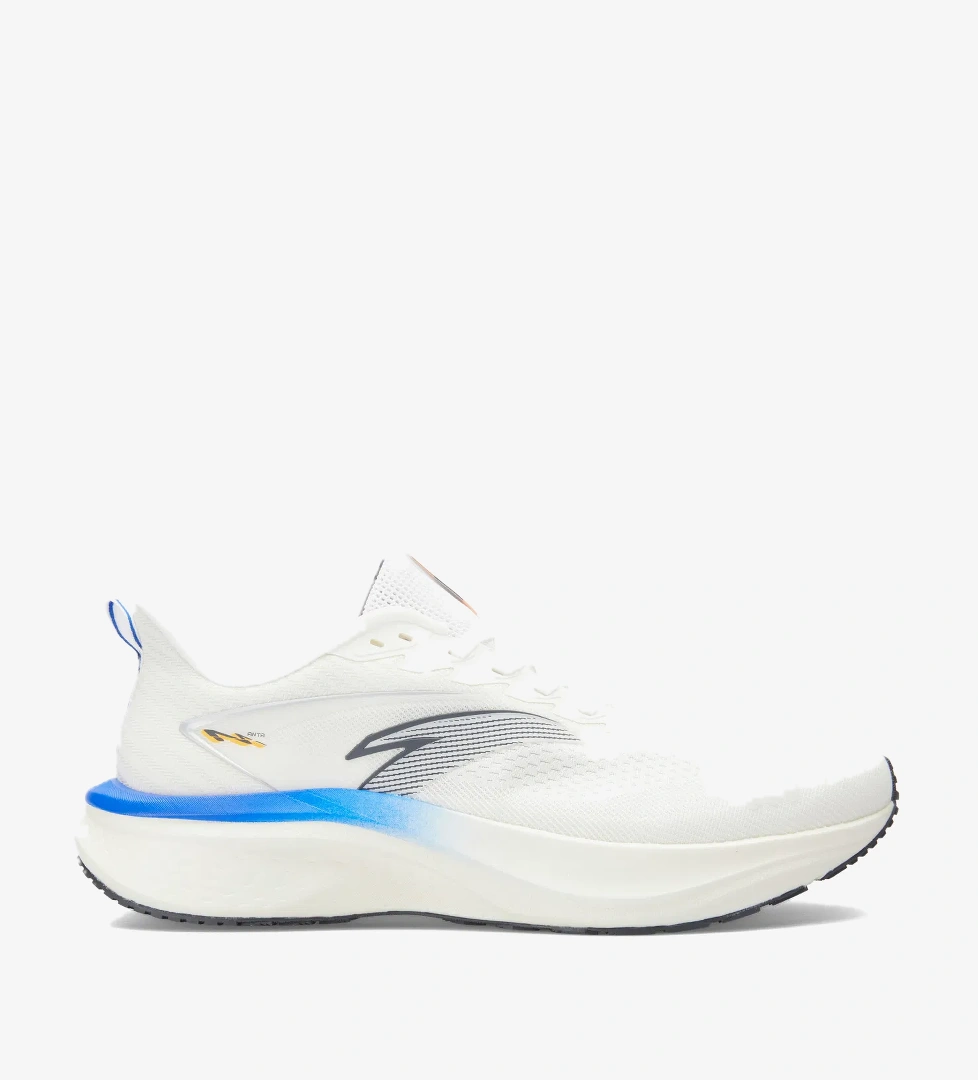 Fashfed Anta Mach V SE Erkek Beyaz Koşu Ayakkabısı model görseli