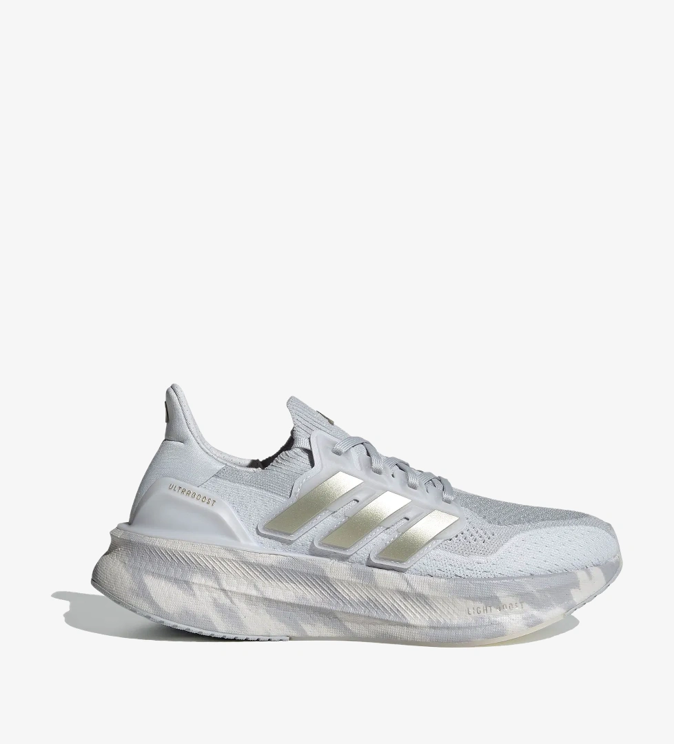 Adidas adidas Ultraboost 5 Kadın Gri Koşu Ayakkabısı model görseli