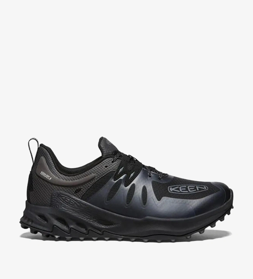 Keen Keen Zionic Su Geçirmez Erkek Siyah Outdoor Ayakkabı model görseli