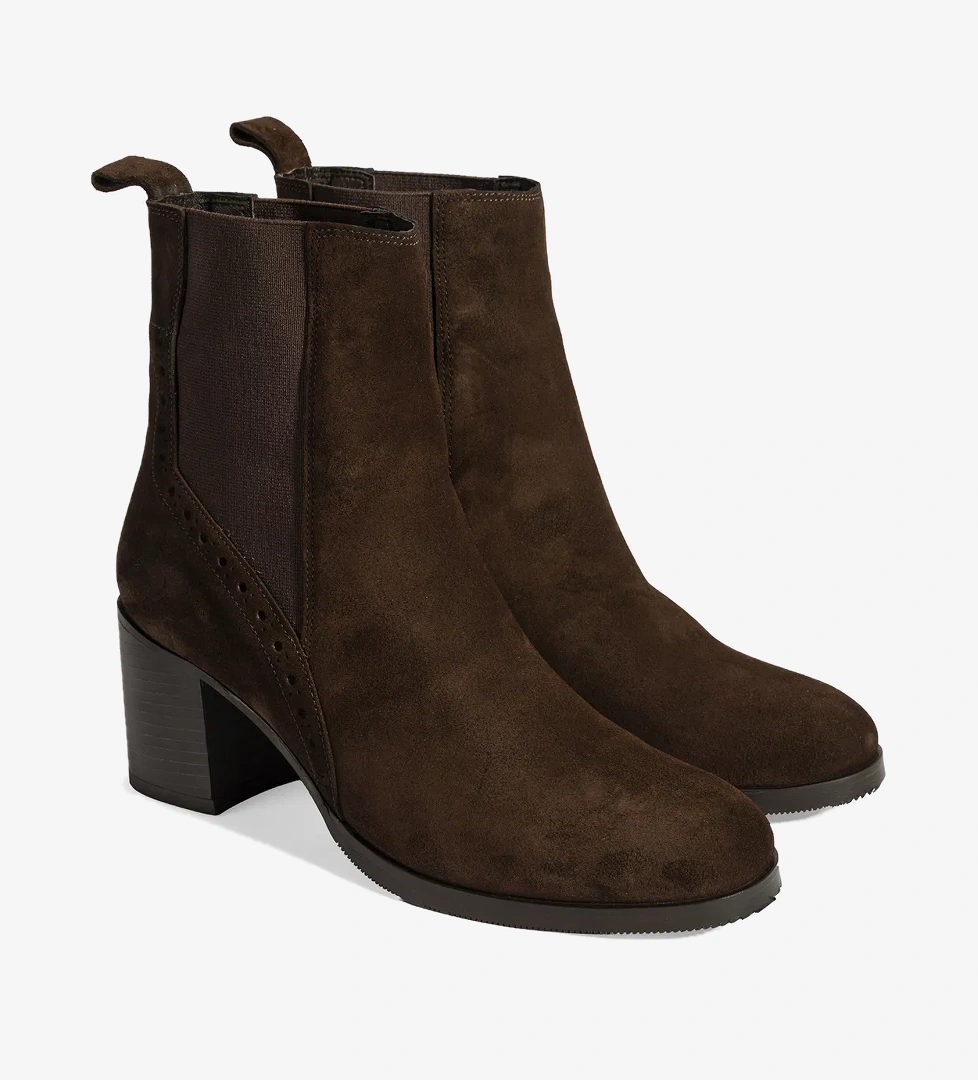 Desa Kadın Kahve Lastikli Topuklu Süet Bot model görseli