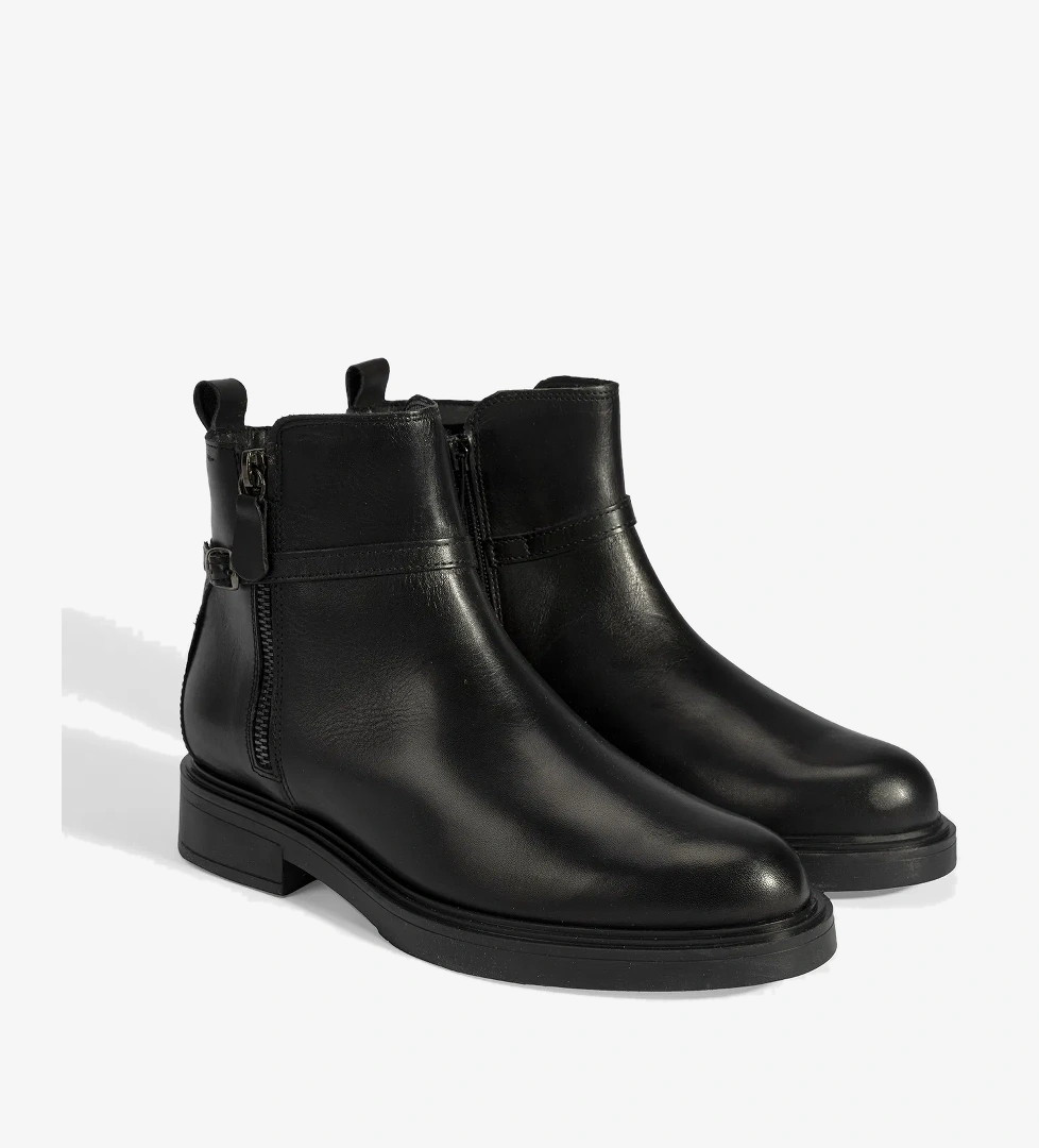 Kadın Siyah Metal Toka Detaylı Fermuarlı Deri Bot - Görsel 1