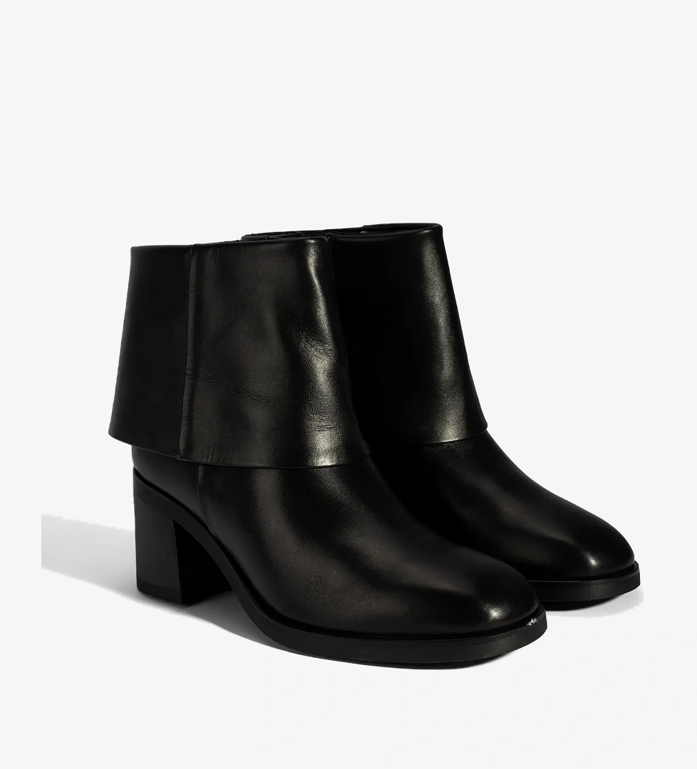 Kadın Siyah Katlama Detaylı Topuklu Deri Bot