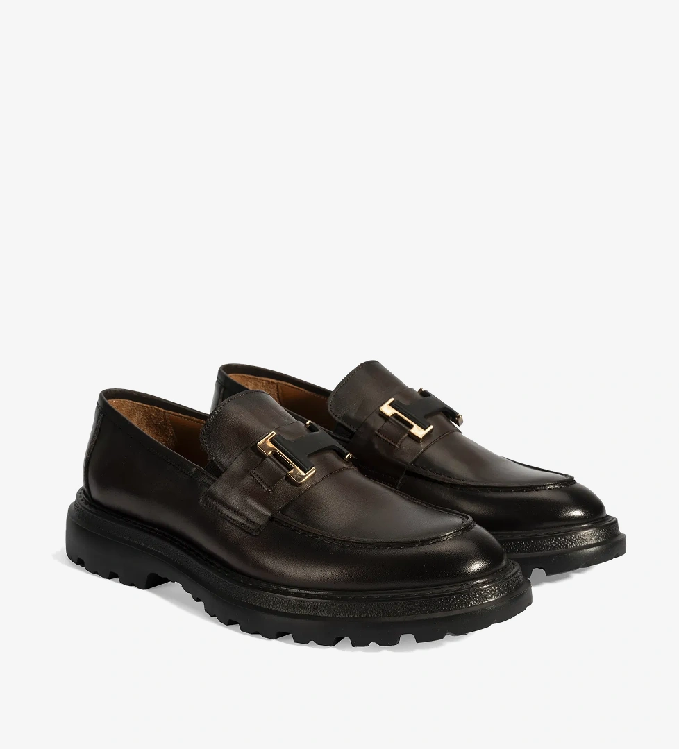 Desa Erkek Kahve Siyah Metal Toka Detaylı Deri Loafer model görseli