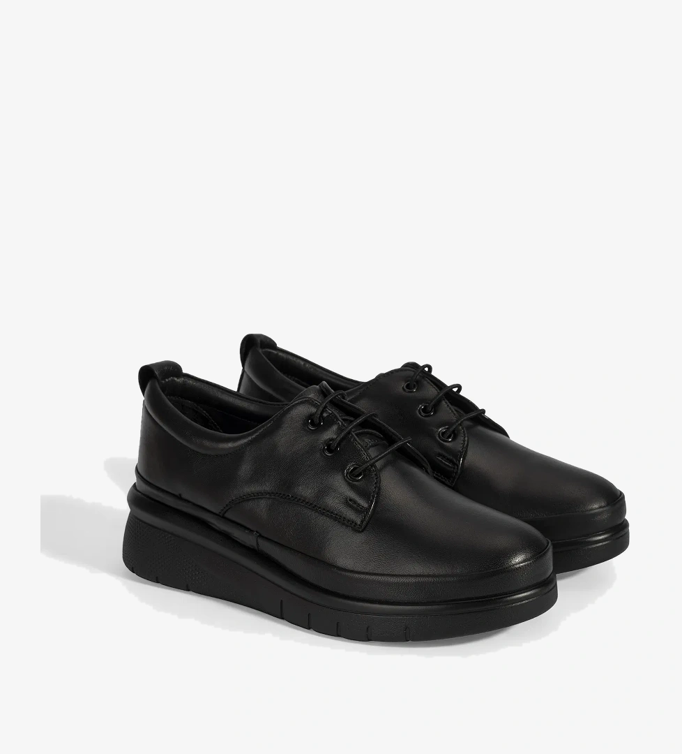 Desa Kadın Siyah Bağcıklı DesaComfort Deri Ayakkabı model görseli