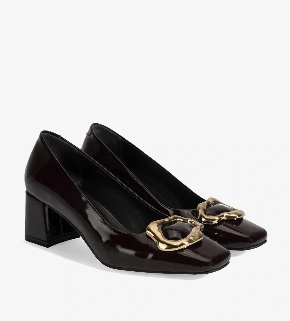 Kadın Bordo Metal Toka Aksesuarlı Rugan Topuklu Ayakkabı