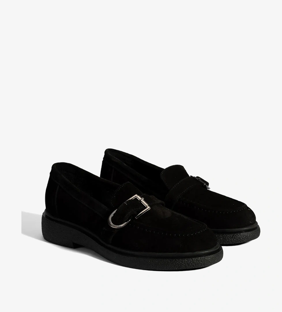 Kadın Siyah Metal Toka Detaylı Süet Loafer