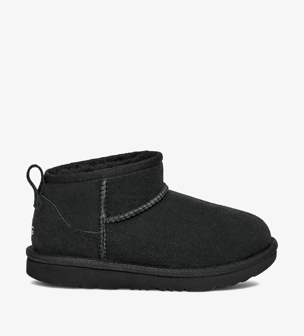 UGG Classic Ultra Mini Çocuk Siyah Bot - Görsel 1