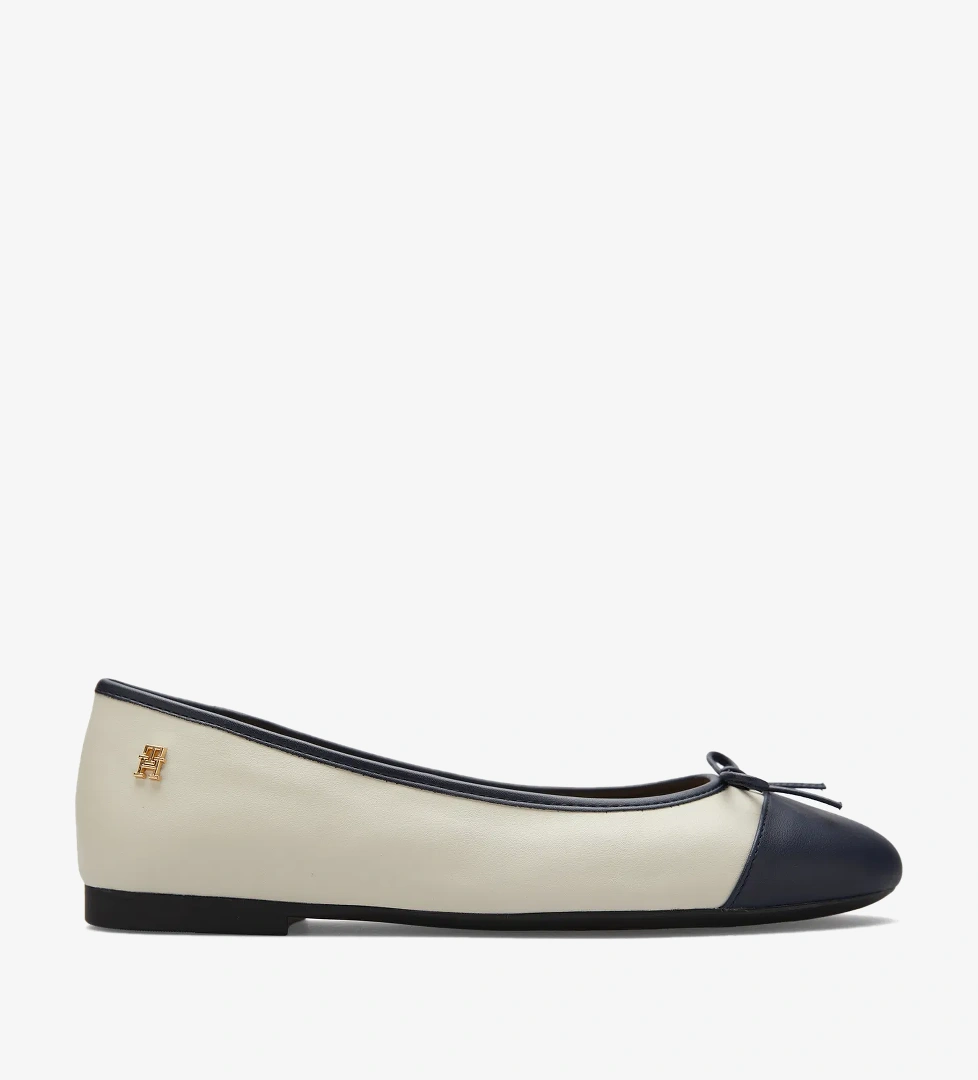 Tommy Hilfiger Tommy Hilfiger Toe Leather Ballerina Kadın Bej Babet model görseli