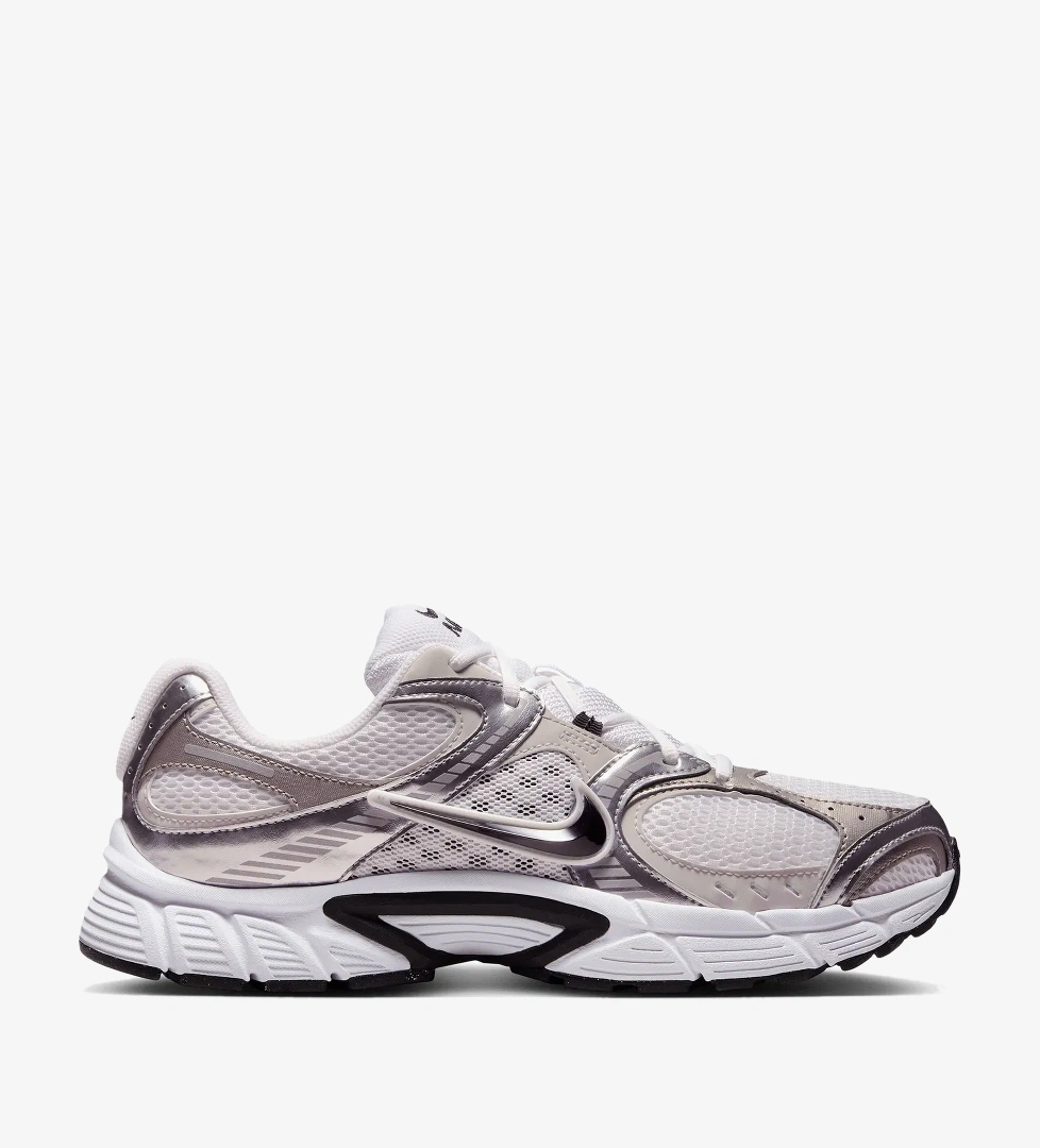 Nike V5 RNR Erkek Beyaz Spor Ayakkabı