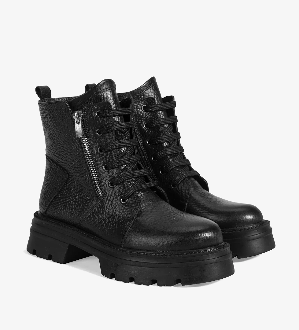 Kadın Siyah Bağcıklı Deri Postal Bot - Görsel 1