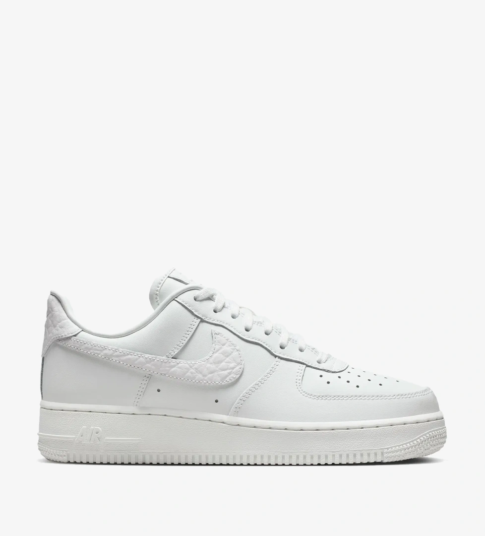 Nike Air Force 1 '07 Low Kadın Beyaz Spor Ayakkabı