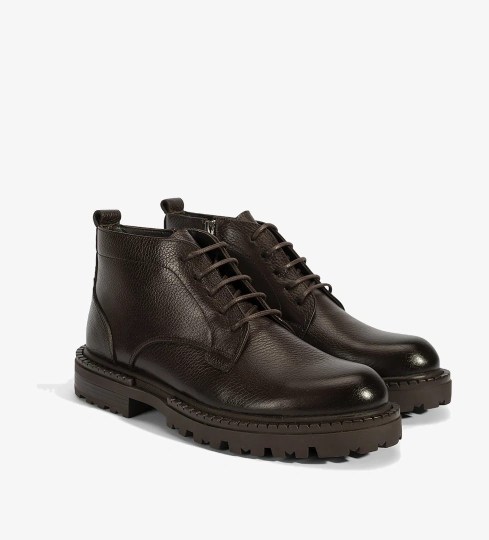 Desa Erkek Siyah Kahve Bağcıklı Kalın Tabanlı Deri Postal Bot model görseli