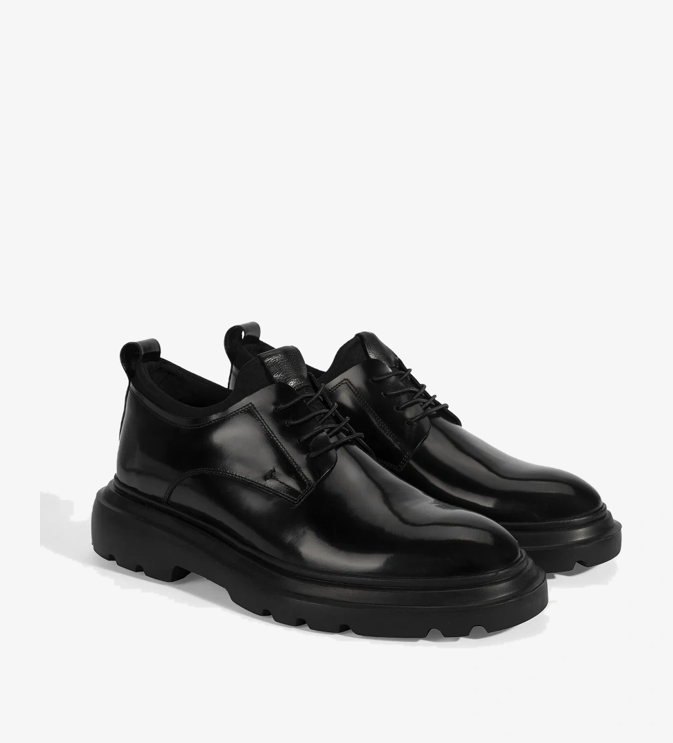 Desa Erkek Siyah Bağcıklı Rugan Deri Günlük Ayakkabı model görseli