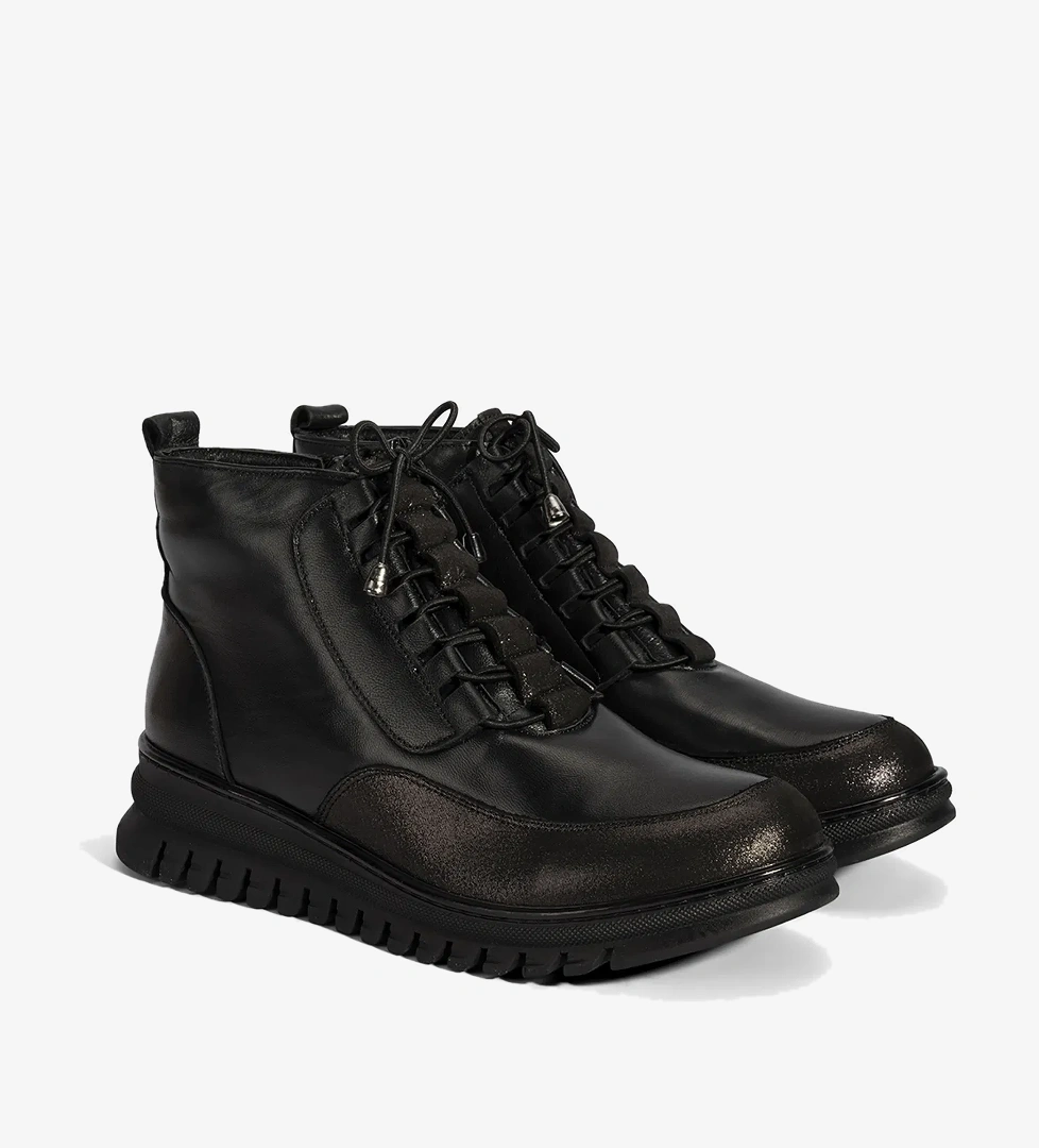 Desa Kadın Siyah Bağcıklı DesaComfort Deri Bot model görseli