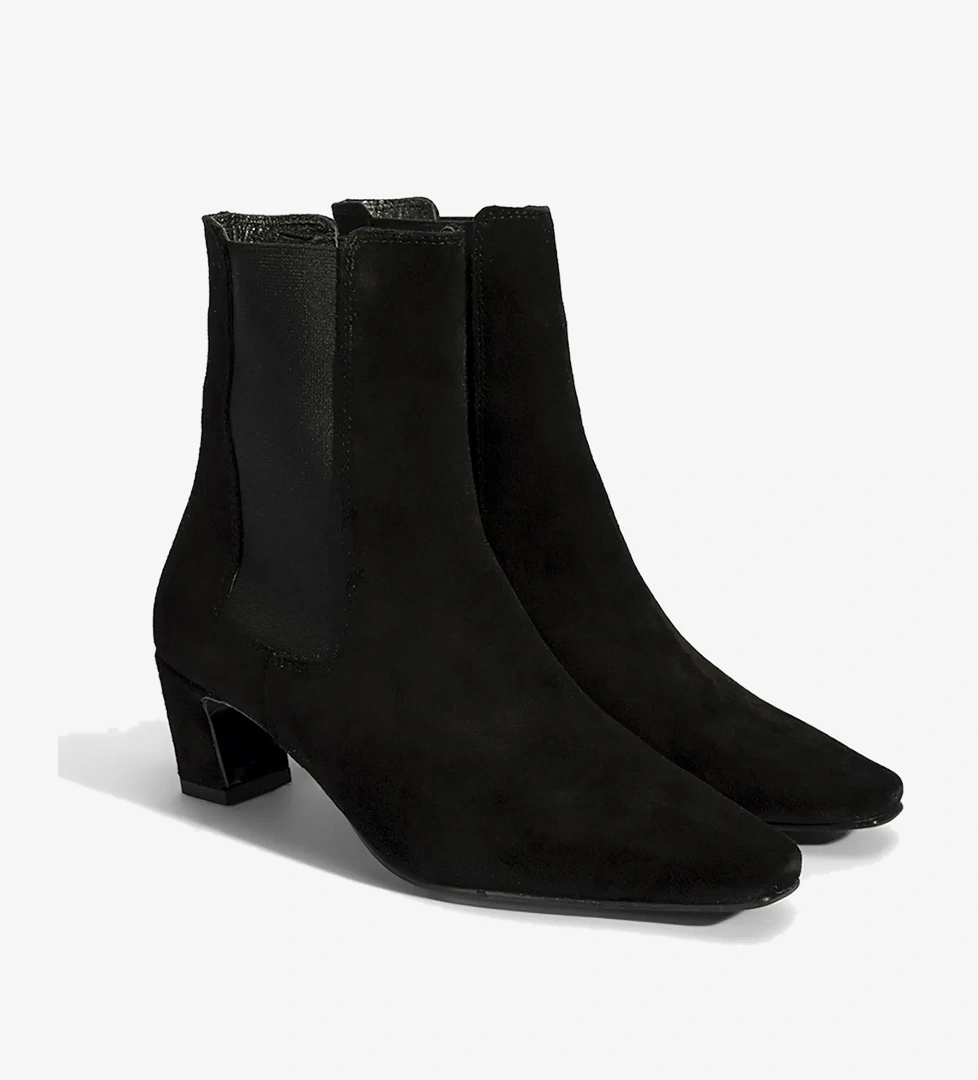 Kadın Siyah Lastikli Topuklu Süet Deri Bot