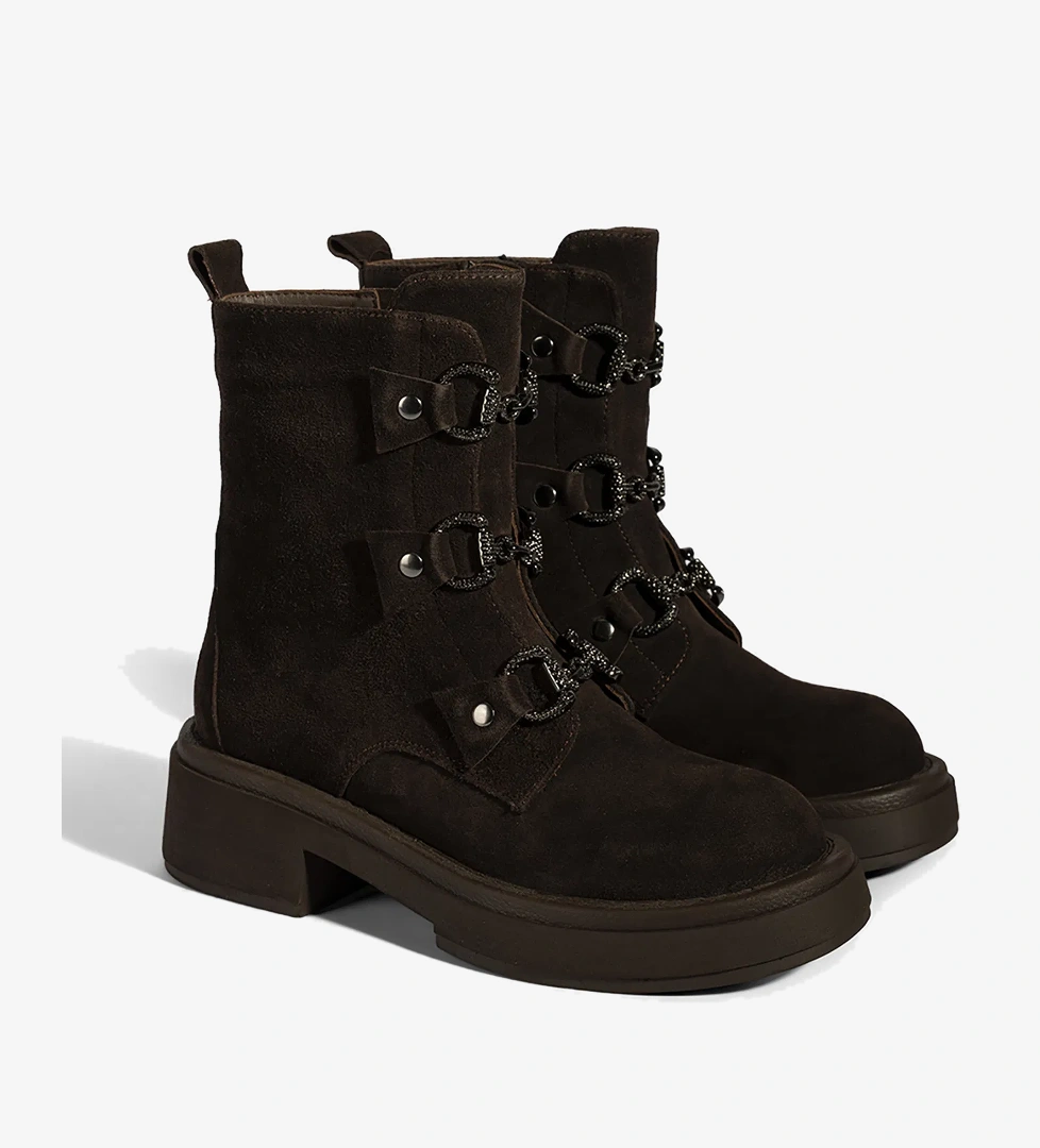 Desa Kadın Kahve Metal Toka Detaylı Süet Deri Bot model görseli