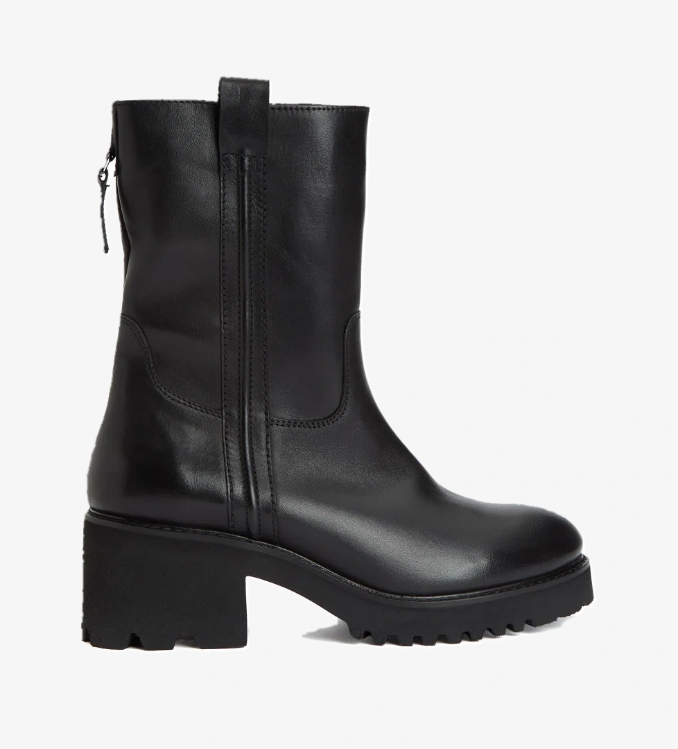 Divarese Divarese Kadın Bot model görseli