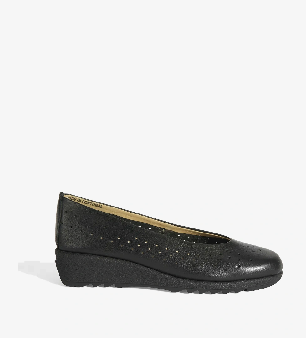 Kadın Siyah Perforeli DesaComfort Günlük Ayakkabı - Görsel 1