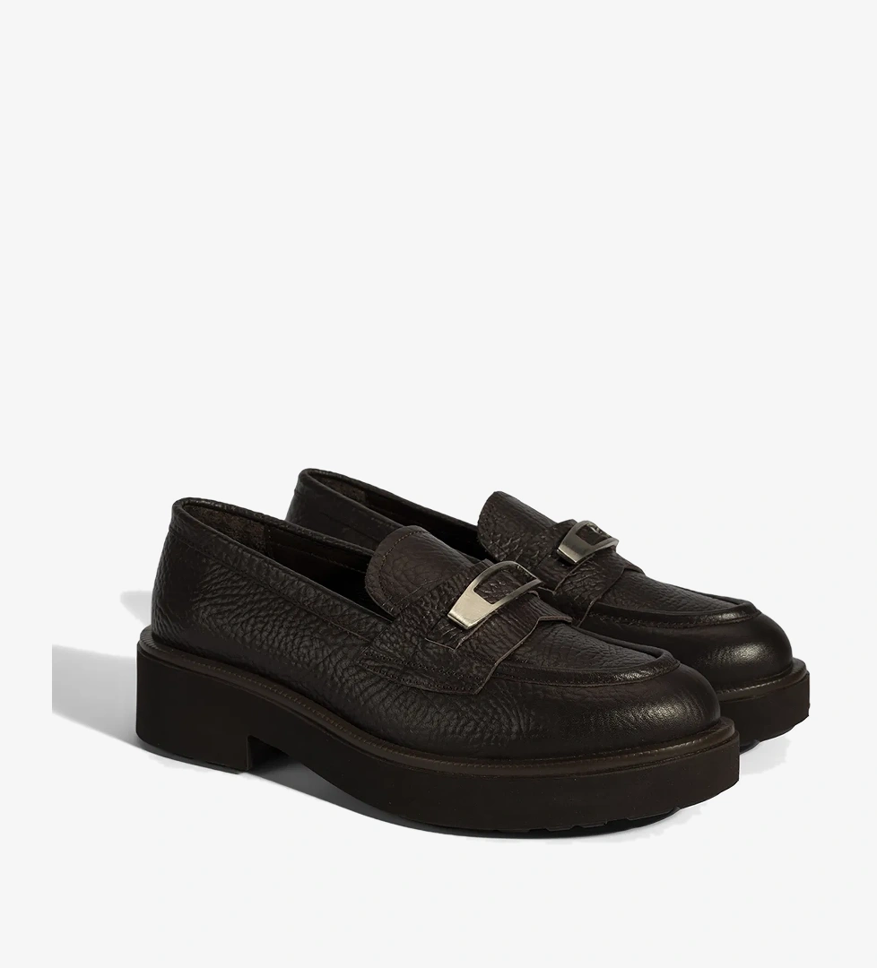 Kadın Kahve Toka Aksesuarlı Kalın Tabanlı Deri Loafer - Görsel 1