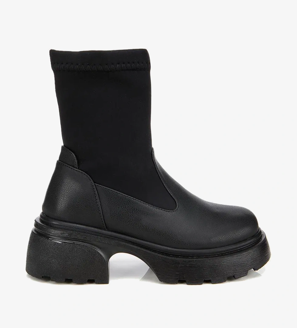 Kadın Siyah Streç Kalın Tabanlı Bilekte Düz Bot - Görsel 1