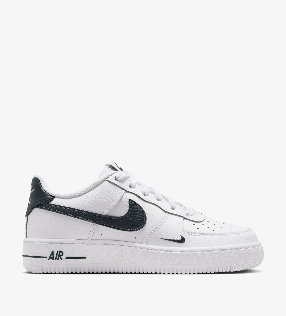Nike Air Force 1 Genç Çocuk Beyaz Spor Ayakkabı