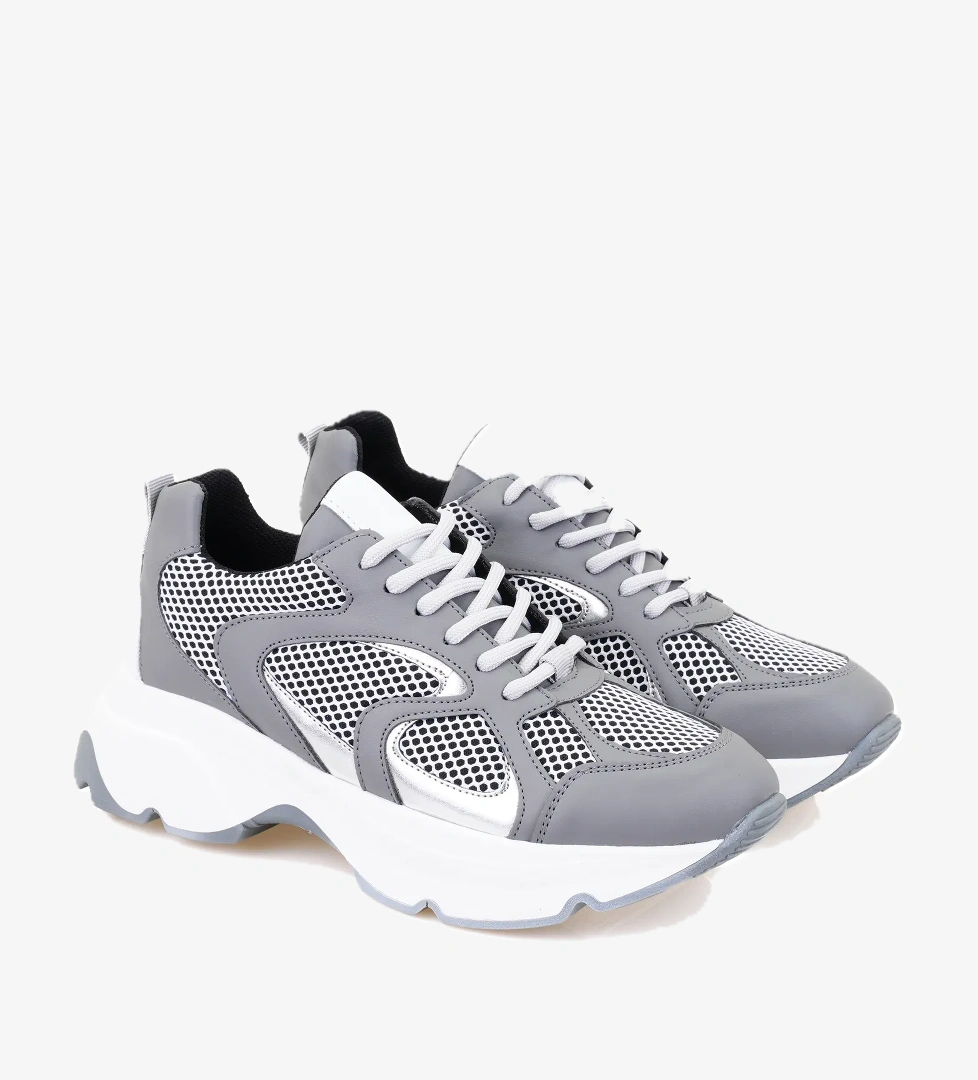 Desa Kadın Gri Spor Ayakkabı model görseli