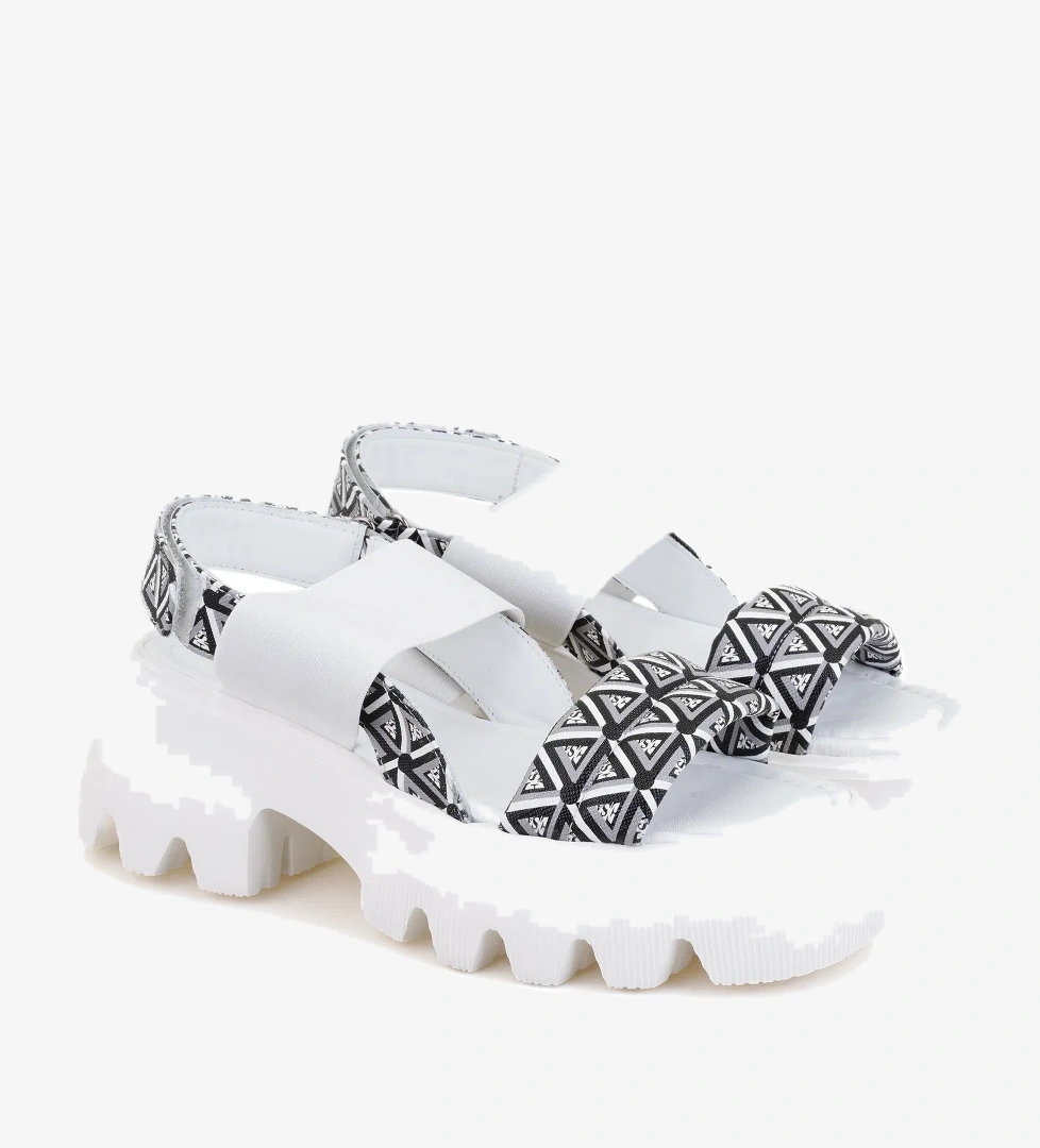 Desa Kadın Beyaz Monogram Desenli Dolgu Topuklu Sandalet model görseli