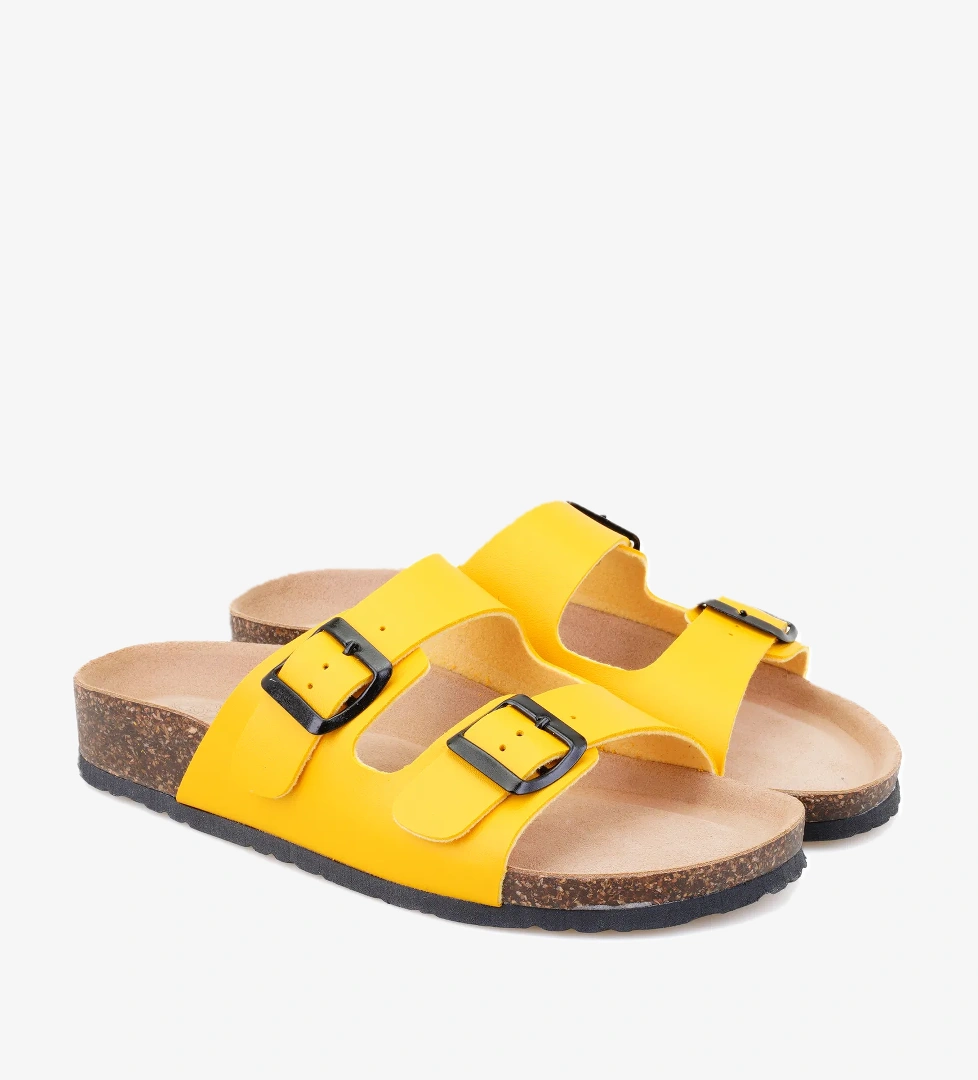 Kadın Sarı Ayarlanabilir Tokalı Terlik - Görsel 1