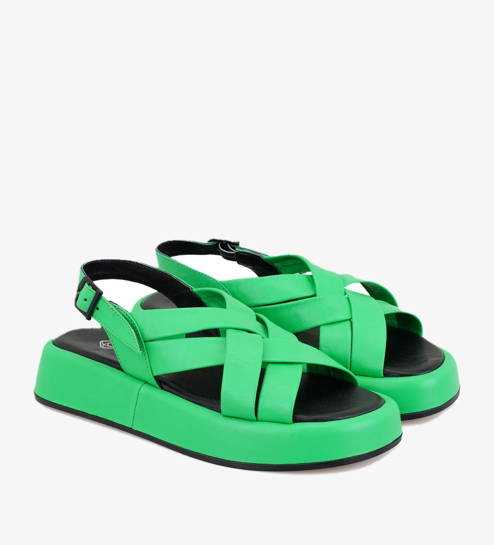 Desa Kadın Yeşil Dolgu Tabanlı Deri Sandalet model görseli