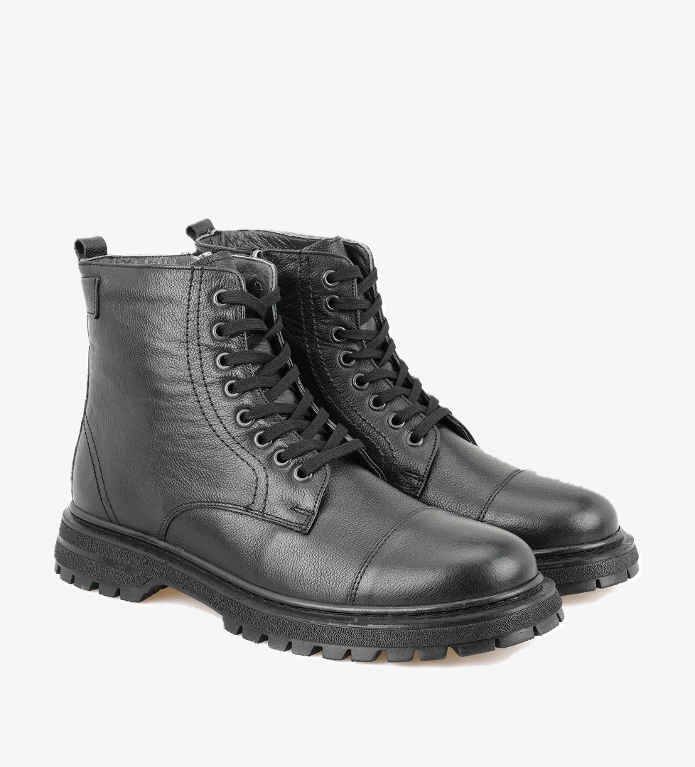 Desa Antonio Siyah Erkek Fermuarlı Deri Bot model görseli