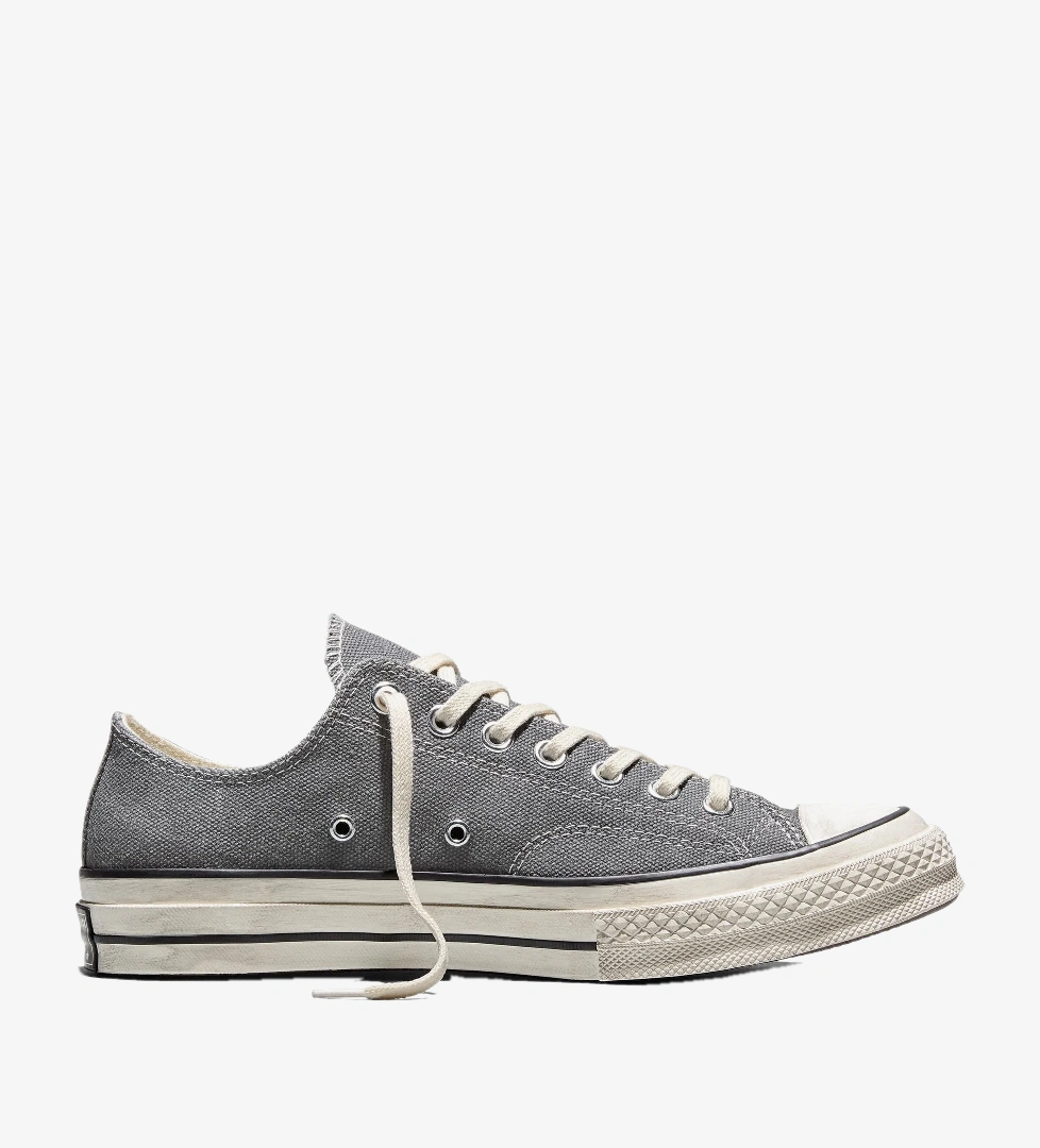 Gri Converse Chuck
