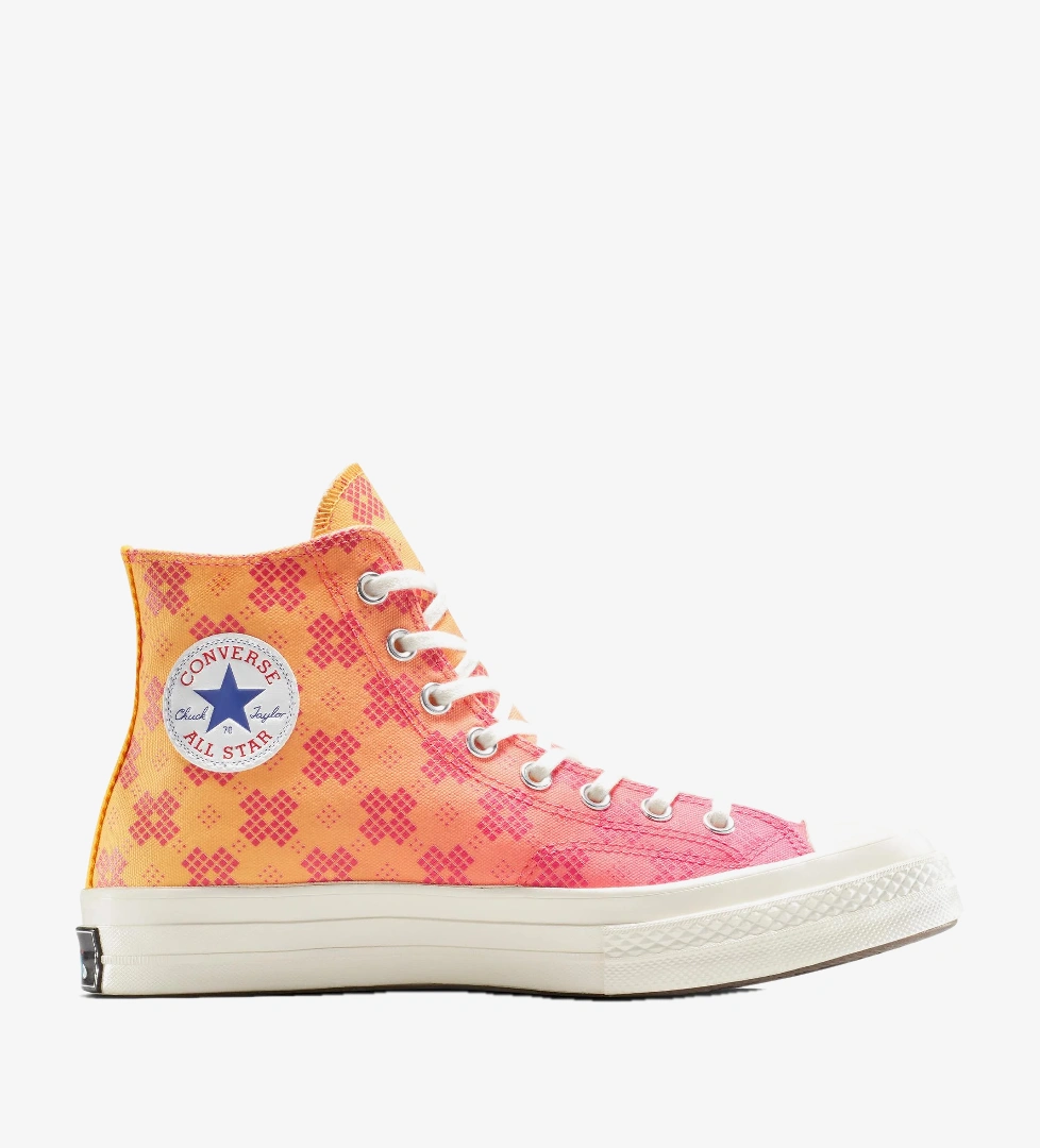 Converse Converse x Doraemon Unisex Sarı Chuck 70 Sneaker FashFed'de! Sarı - 1. görsel