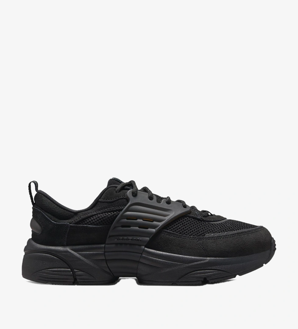 Jordan Siyah Jordan Trunner