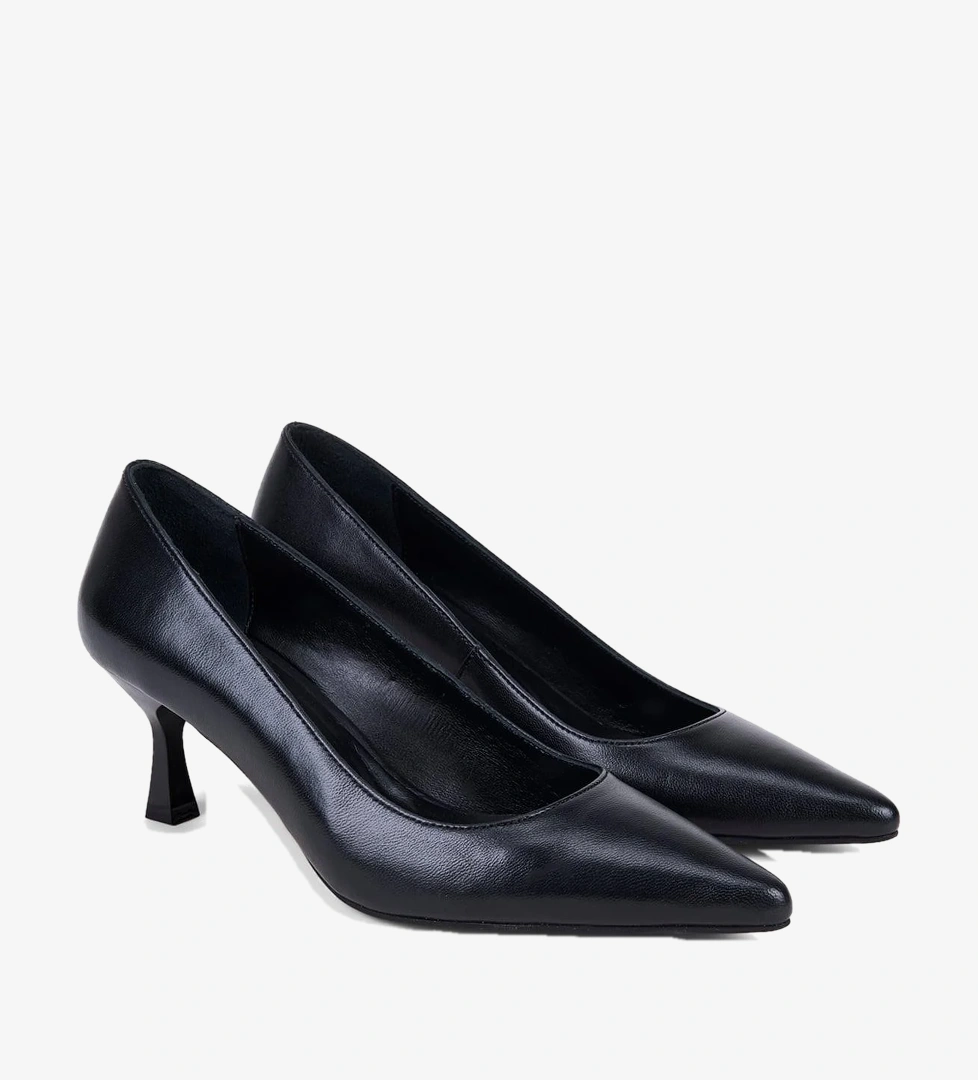 Kadın Siyah Sivri Burunlu Kısa Topuklu Deri Stiletto