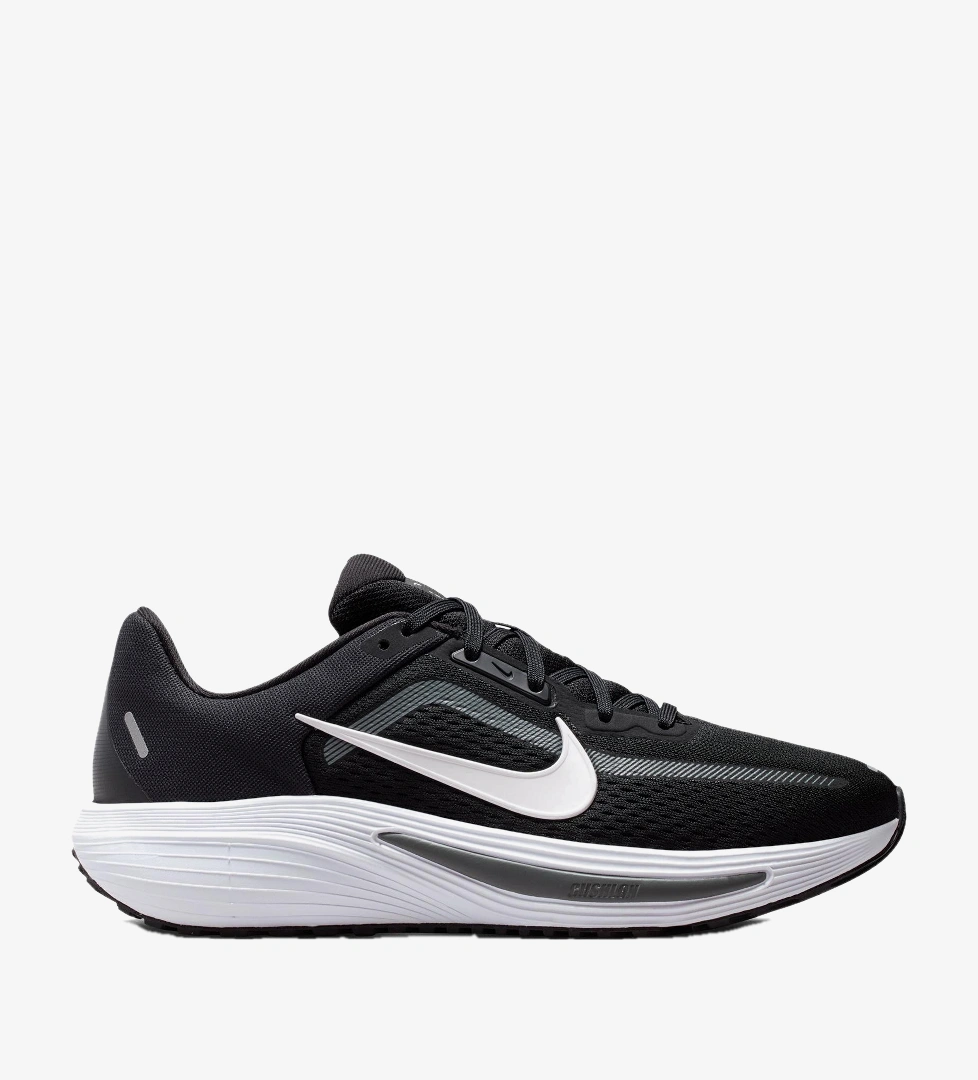Siyah Nike Quest