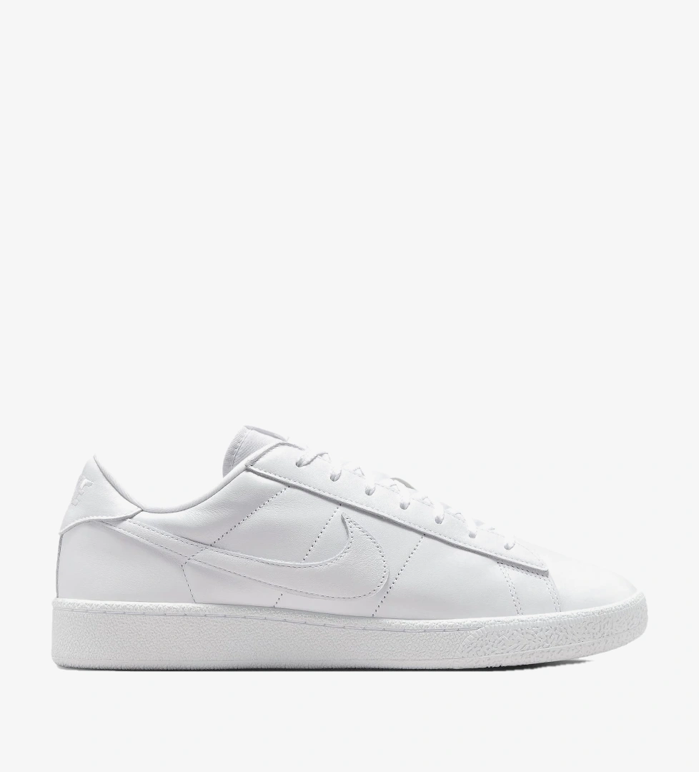 Beyaz Nike Classic