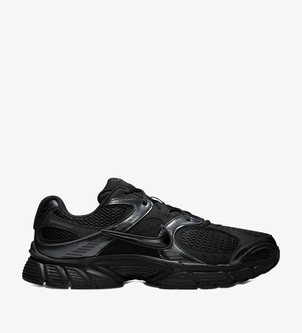Nike V5 RNR Erkek Siyah Spor Ayakkabı