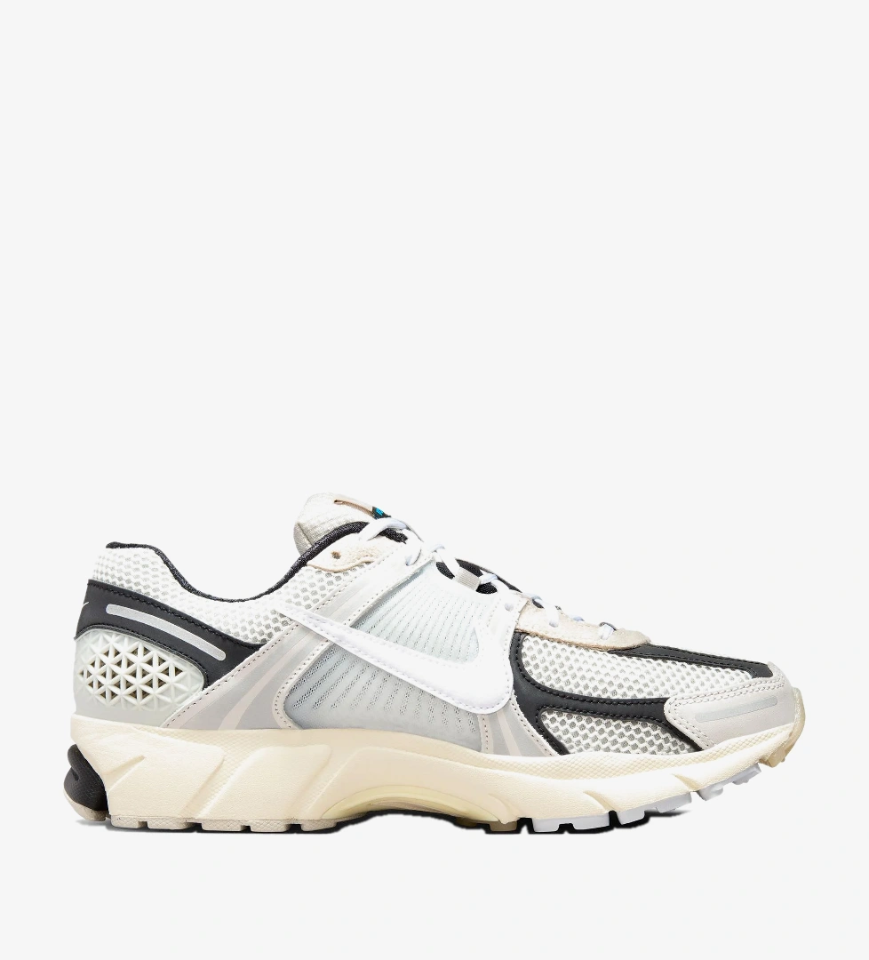 Nike Beyaz Nike Zoom Vomero