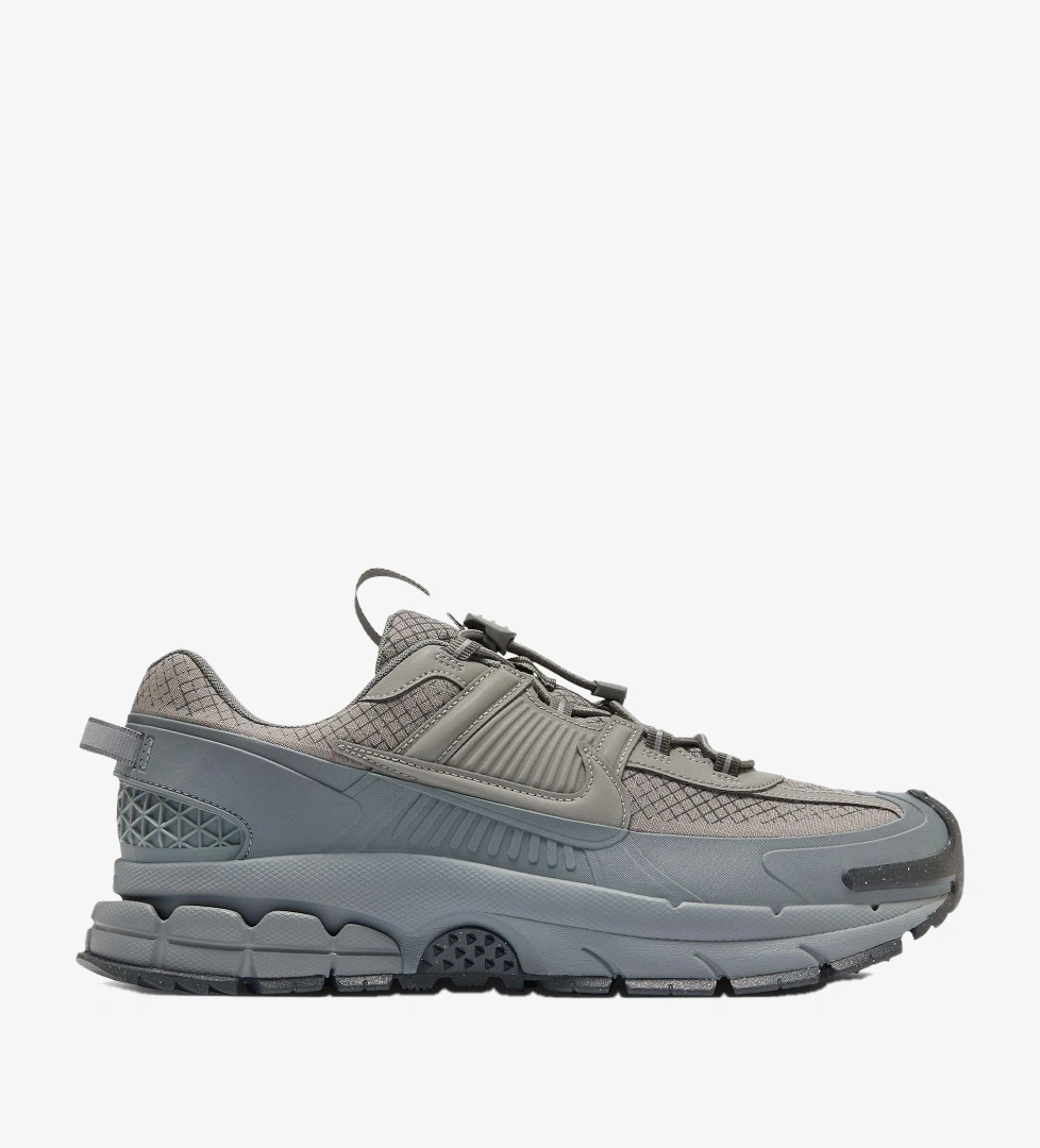 Nike Zoom Vomero Roam Erkek Gri Spor Ayakkabı