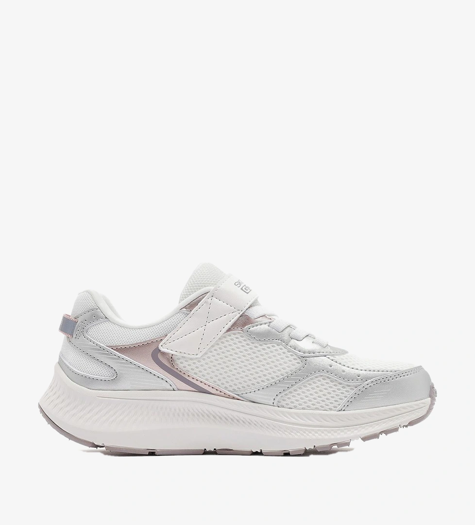 Skechers Go Run Consistent 2.0 Çocuk Beyaz Koşu Ayakkabısı