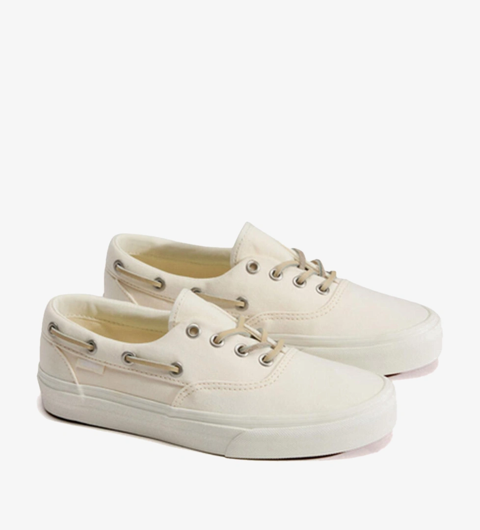 Vans Vans Authentic Boat Kadın Beyaz Sneaker FashFed'de! Beyaz - 1. görsel