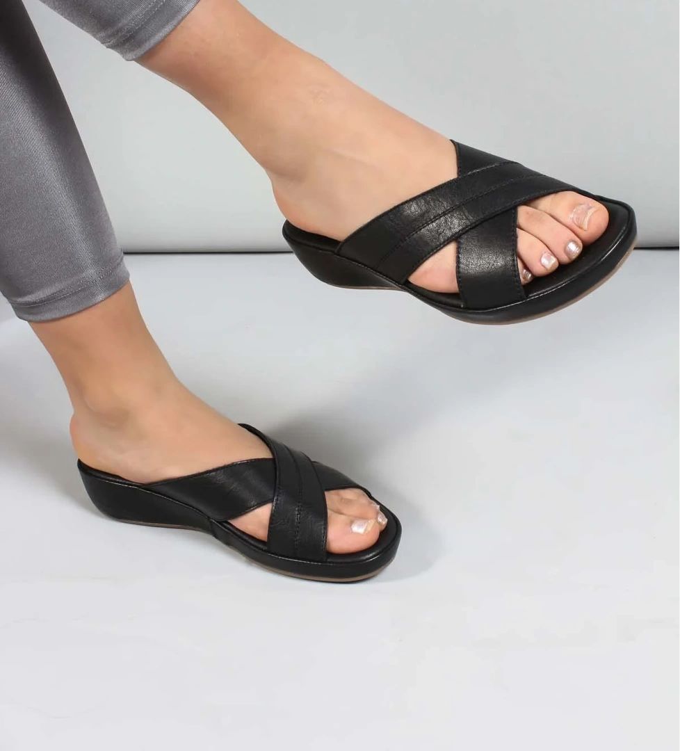 Hakiki Deri Kadın Düz Terlik 864ZAR03