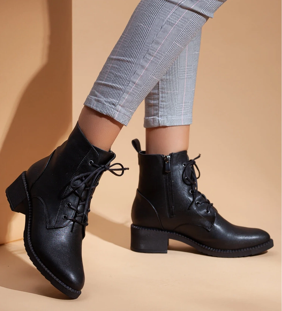 D502 Günlük Topuklu Kadın Bot_Siyah