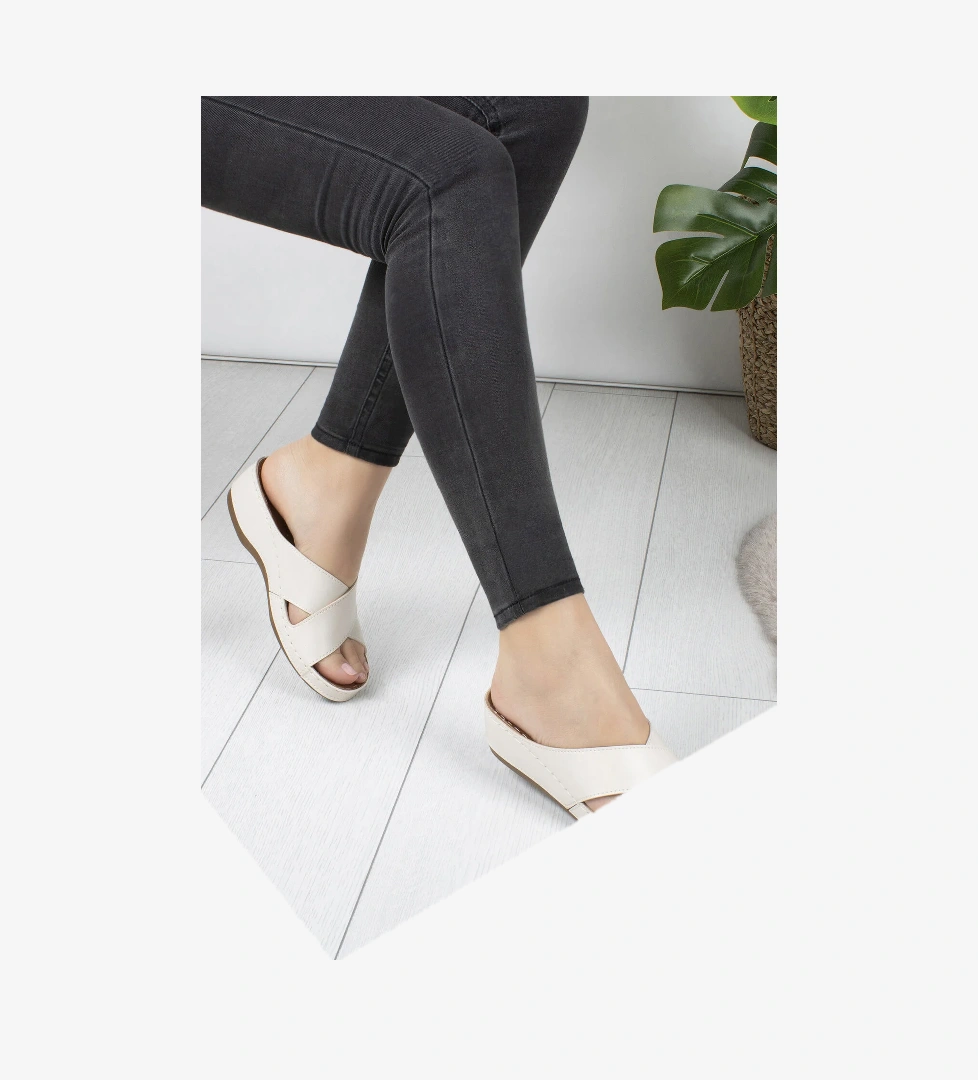 Lerry Anatomik Ortopedik Günlük Kadın Terlik