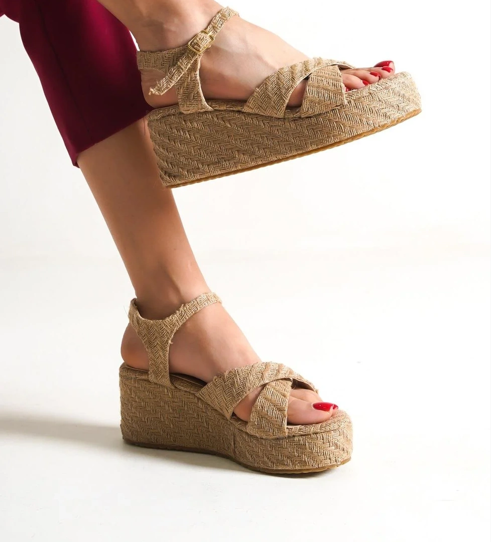 Modabuymuş Hasır Dolgu Tabanlı Çapraz Bantlı Espadril Kadın Sandalet - Yummy model görseli