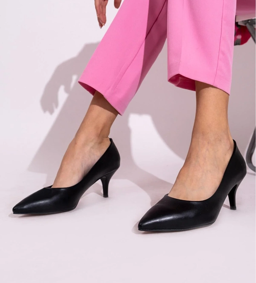 Kadın Siyah Mat Kısa Topuk Stiletto Ayakkabı - Candy - Görsel 1