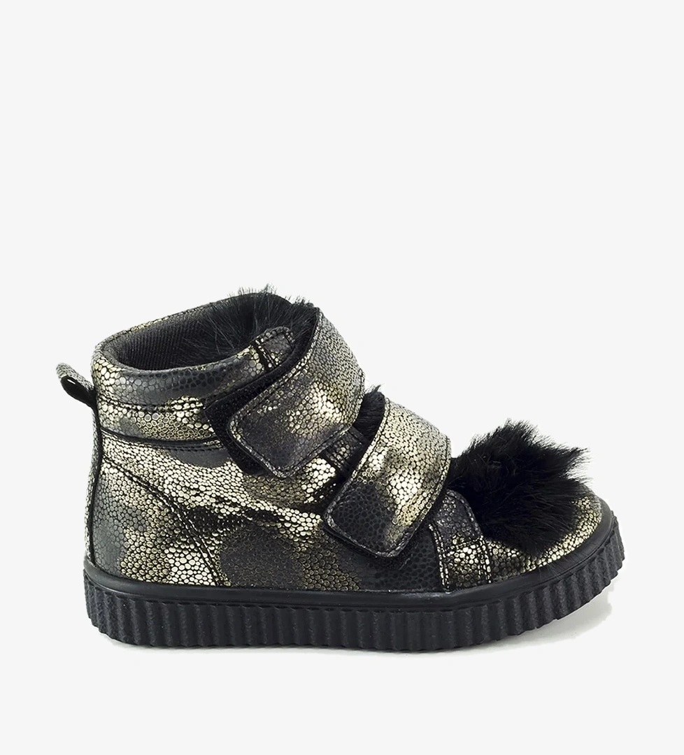 Mnpc Kız Çocuk Siyah Deri Ortopedik Destekli Bot model görseli