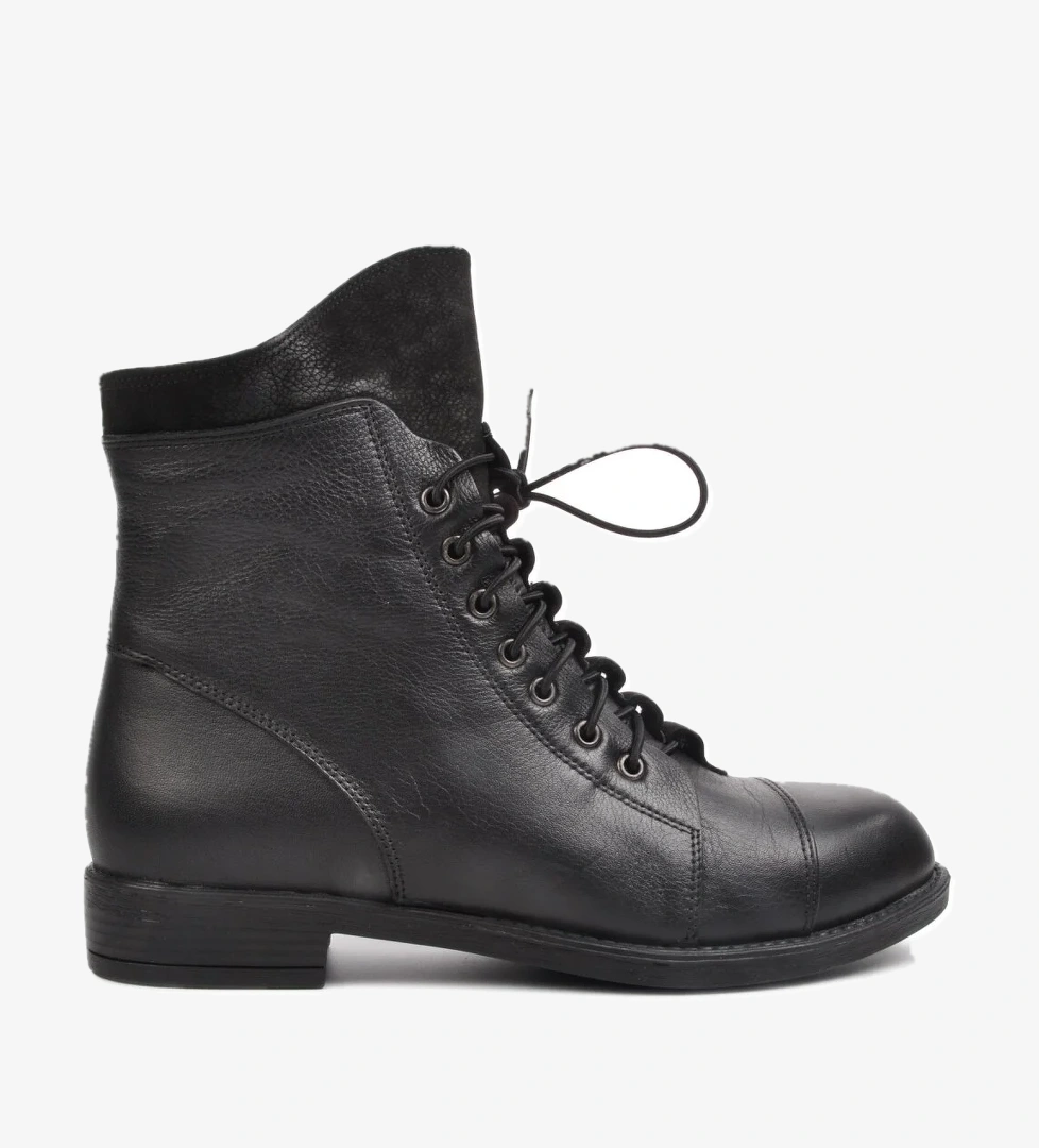 502 Siyah Hakiki Deri Fermuarlı Kadın Bot